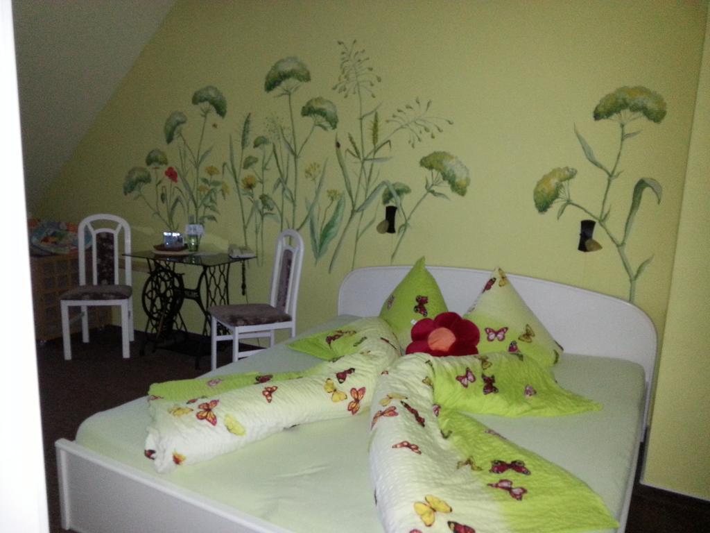 Landferienhaus Pension Erika Mühlhausen Habitación foto